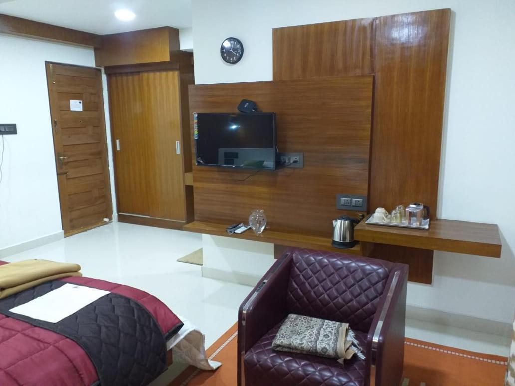 Grand Meridian Vinnamangalam ภายนอก รูปภาพ