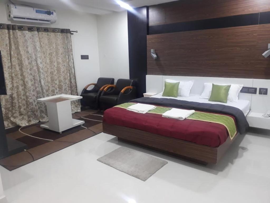 Grand Meridian Vinnamangalam ภายนอก รูปภาพ