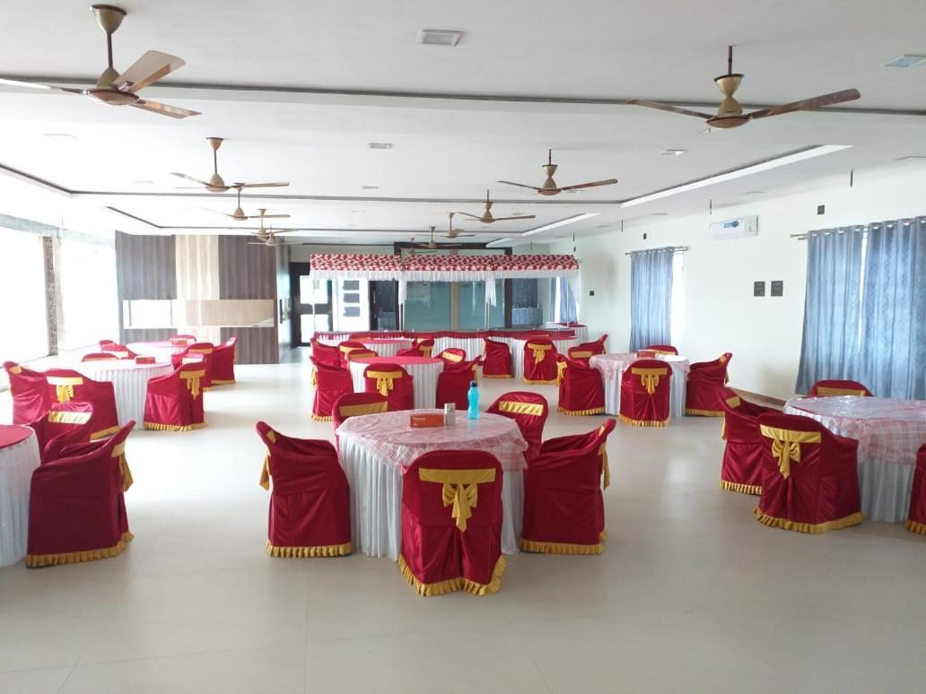 Grand Meridian Vinnamangalam ภายนอก รูปภาพ