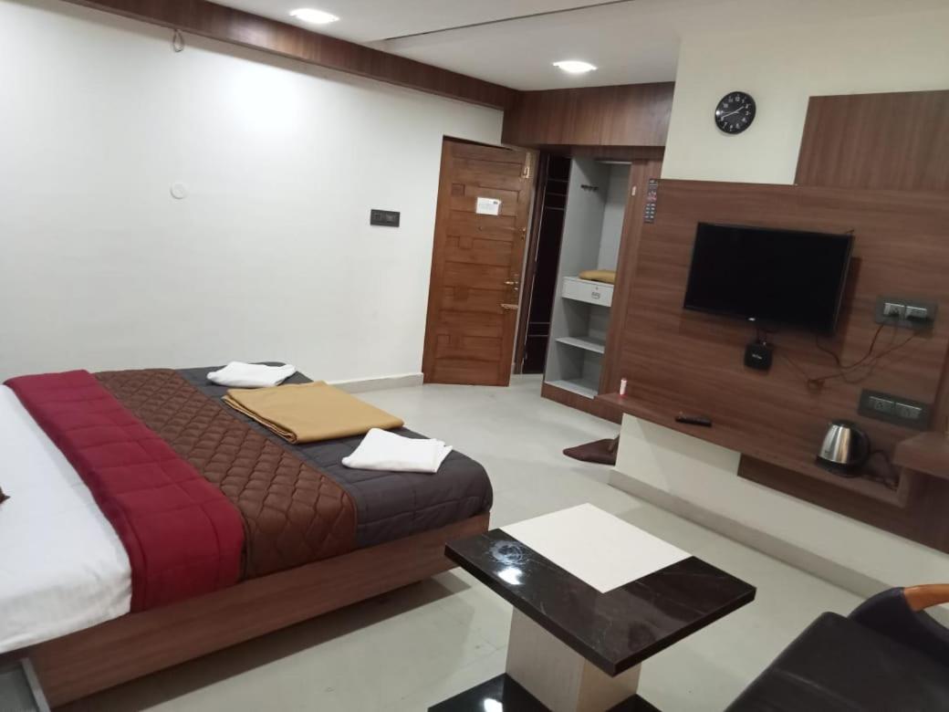 Grand Meridian Vinnamangalam ภายนอก รูปภาพ